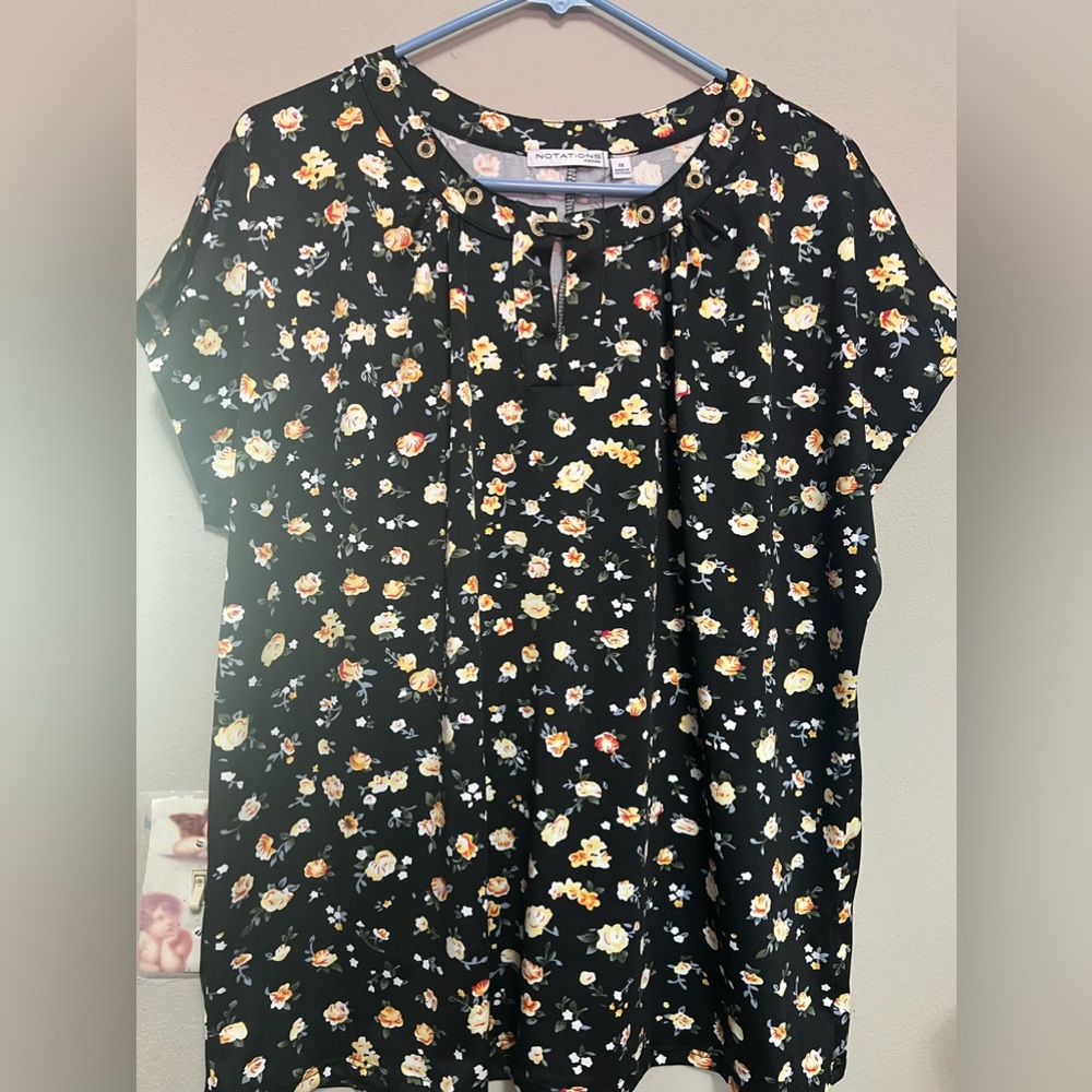 Women blouse plus size 1X🌸